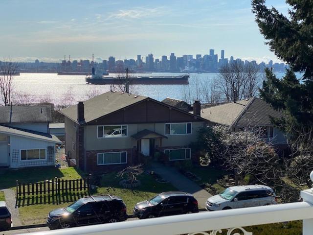 Ocean Breeze Executive Bed And Breakfast North Vancouver Dış mekan fotoğraf