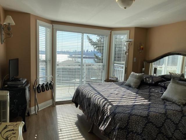 Ocean Breeze Executive Bed And Breakfast North Vancouver Dış mekan fotoğraf