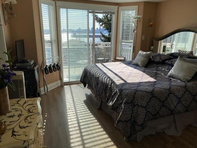 Ocean Breeze Executive Bed And Breakfast North Vancouver Dış mekan fotoğraf